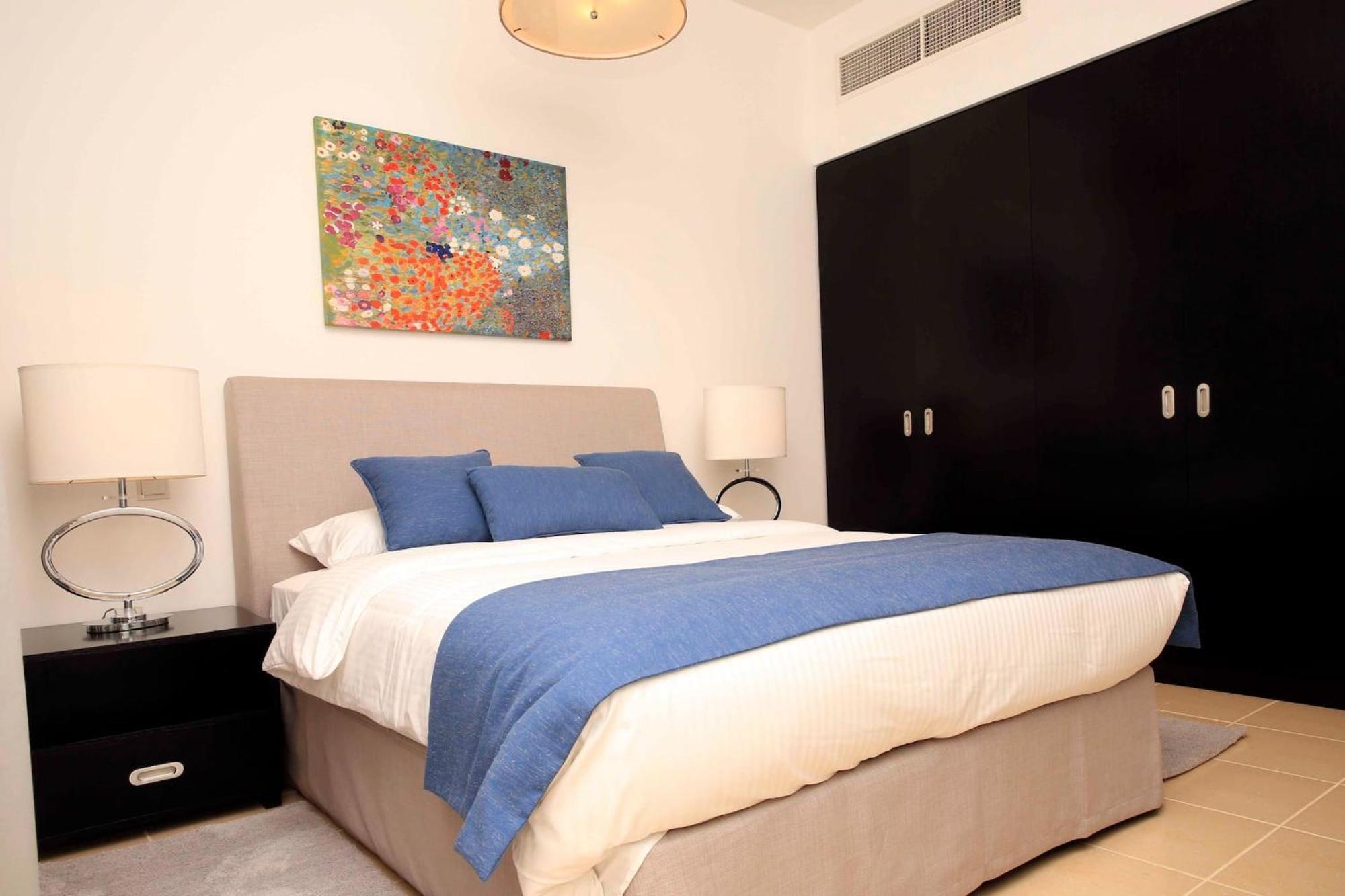 Luxury 2br In Shams 1 By Pk Holidays Apartment Dubai