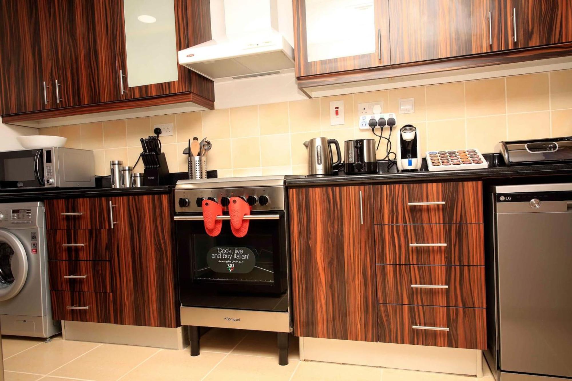 Luxury 2br In Shams 1 By Pk Holidays Apartment Dubai