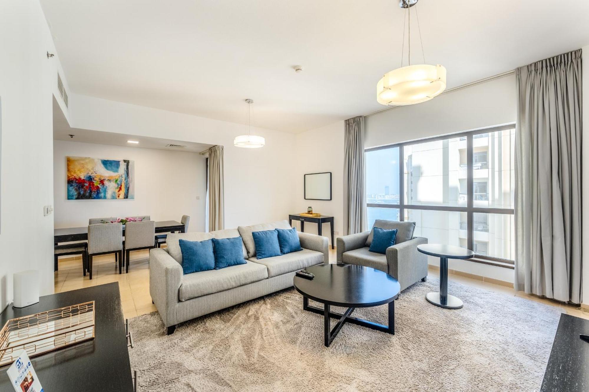 Luxury 2br In Shams 1 By Pk Holidays Dubai