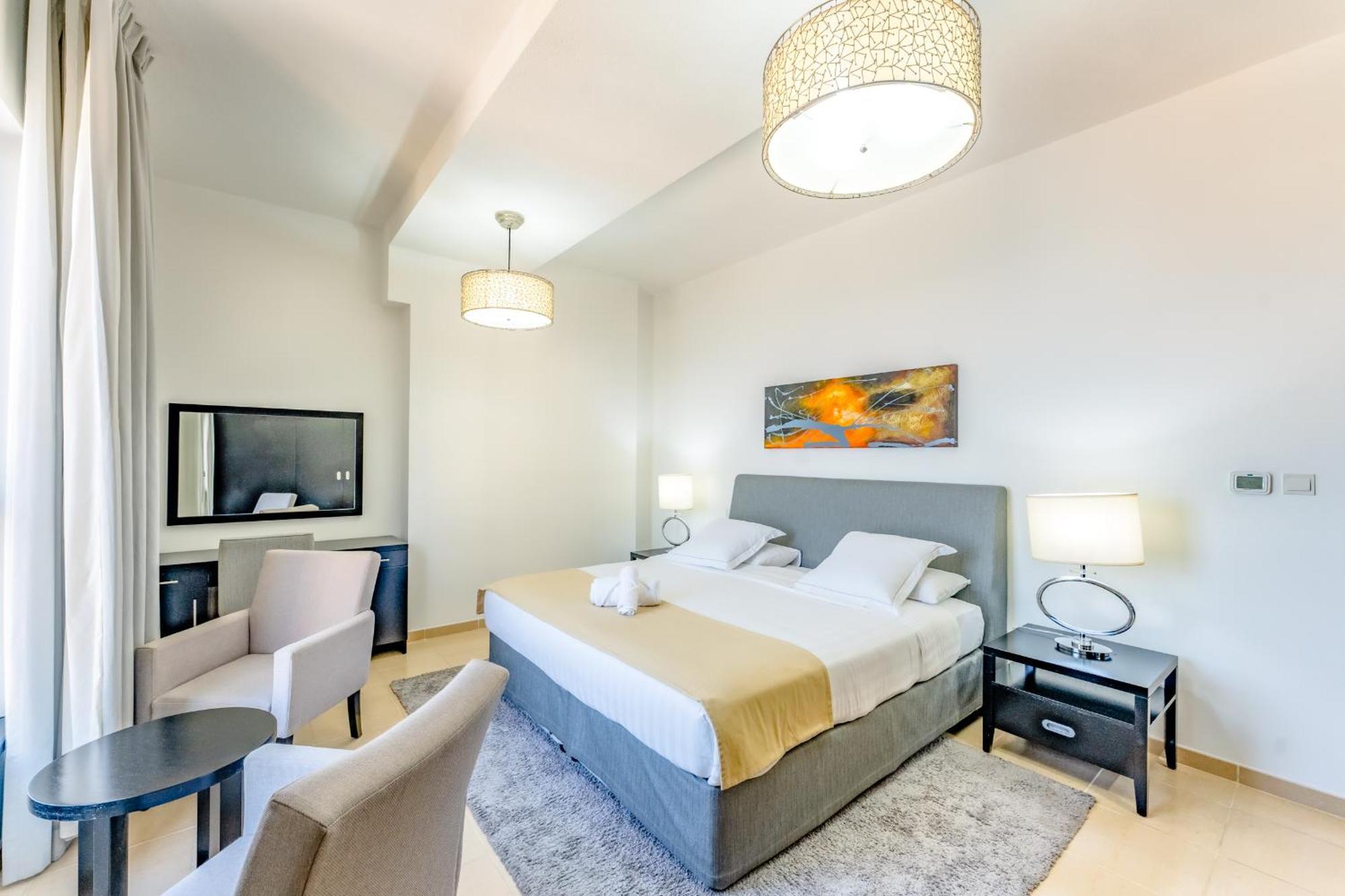 Apartment Luxury 2br In Shams 1 By Pk Holidays *