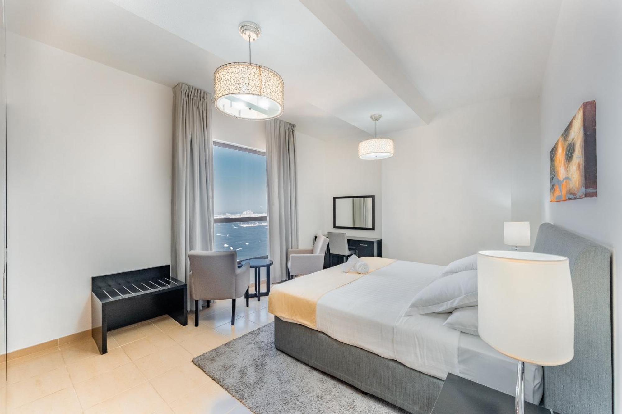 Luxury 2br In Shams 1 By Pk Holidays Dubai